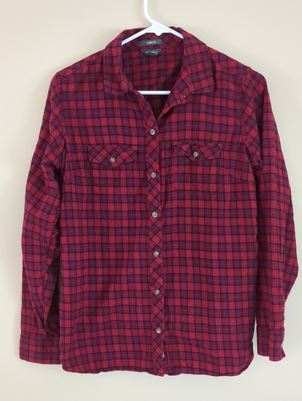 Medium Eddie Bauer Classic Fit Plaid Flannel Red Long Sleeve Shirt